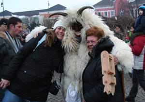 img-1